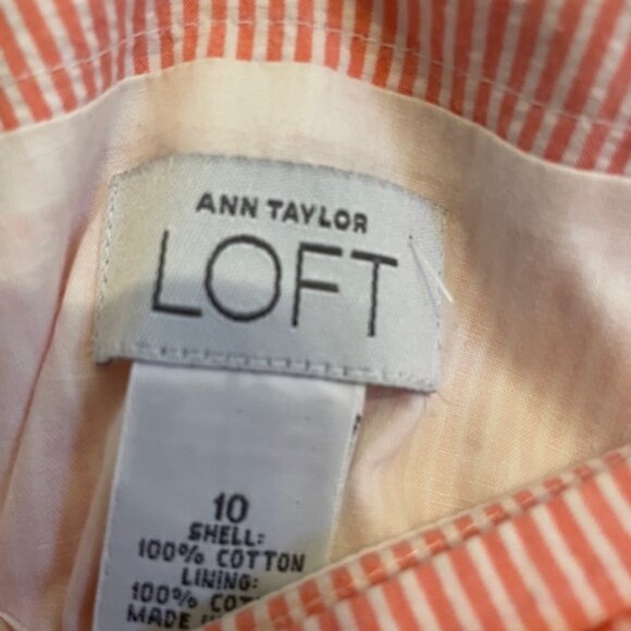 LOFT Seersucker Skirt in Salmon, Size 10 - Picture 3 of 5